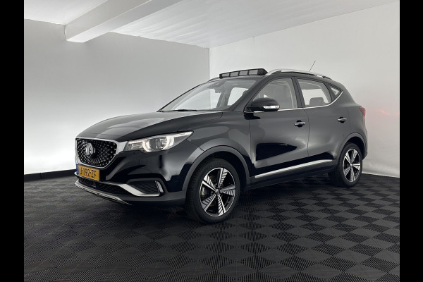 MG ZS EV Luxury 45 kWh {SOH-90%} (INCL-BTW) Aut. *PANO | LEATHER | CCS-FASTLOADER | KEYLESS | NAVI-FULLMAP | ADAPTIVE-CRUISE | CAMERA | HEATED-SPORTSEATS | CARPLAY | BLINDSPOT | DAB | LANE-ASSIST | 17''ALU*