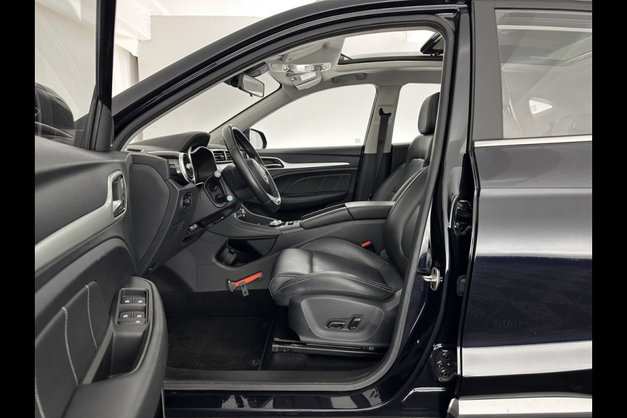 MG ZS EV Luxury 45 kWh {SOH-90%} (INCL-BTW) Aut. *PANO | LEATHER | CCS-FASTLOADER | KEYLESS | NAVI-FULLMAP | ADAPTIVE-CRUISE | CAMERA | HEATED-SPORTSEATS | CARPLAY | BLINDSPOT | DAB | LANE-ASSIST | 17''ALU*