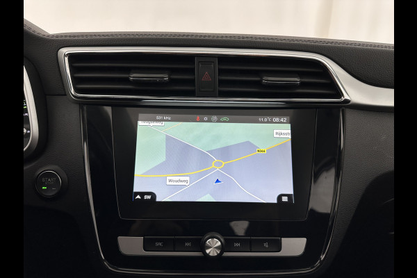 MG ZS EV Luxury 45 kWh {SOH-90%} (INCL-BTW) Aut. *PANO | LEATHER | CCS-FASTLOADER | KEYLESS | NAVI-FULLMAP | ADAPTIVE-CRUISE | CAMERA | HEATED-SPORTSEATS | CARPLAY | BLINDSPOT | DAB | LANE-ASSIST | 17''ALU*