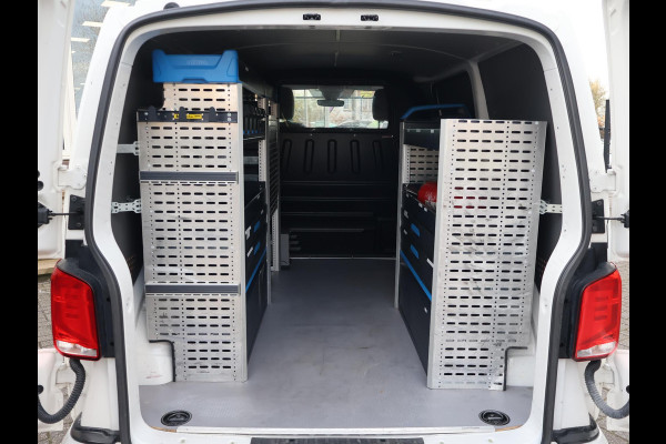 Volkswagen Transporter 2.0 TDI 4MOTION 150 PK DSG + WP INRICHTING | LED | 2 SCHUIFDEUREN | STANDKACHEL | ADAPTIVE CRUISE | TREKHAAK | CARPLAY | CAMERA
