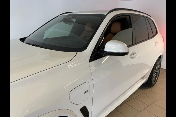 BMW X5 XDrive45e High Executive M PAKKET 394PK AIRCO NAVI CRUISE BT STOELVERW MEM LED LUCHTV 20INCH CAMERA NIEUWSTAAT