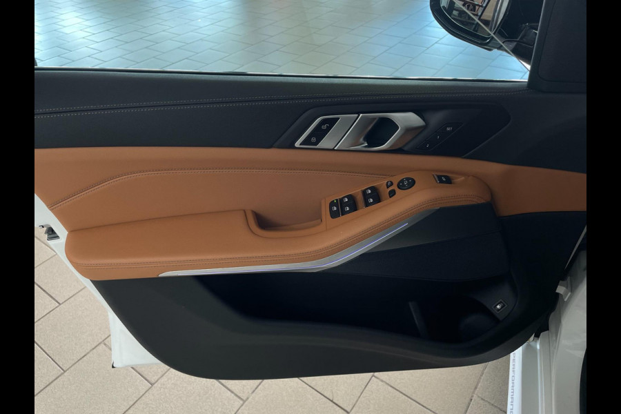 BMW X5 XDrive45e High Executive M PAKKET 394PK AIRCO NAVI CRUISE BT STOELVERW MEM LED LUCHTV 20INCH CAMERA NIEUWSTAAT
