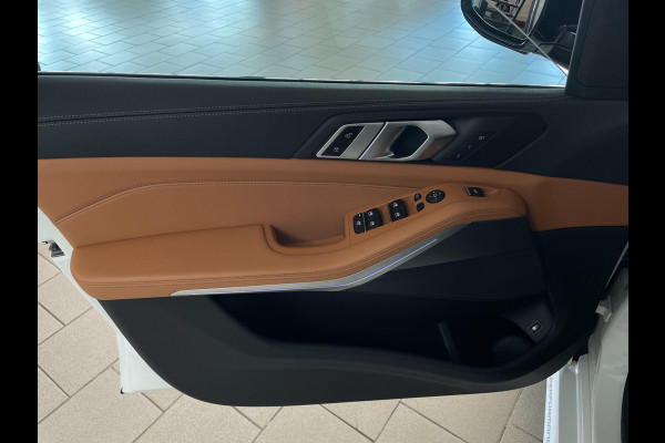 BMW X5 XDrive45e High Executive M PAKKET 394PK AIRCO NAVI CRUISE BT STOELVERW MEM LED LUCHTV 20INCH CAMERA NIEUWSTAAT
