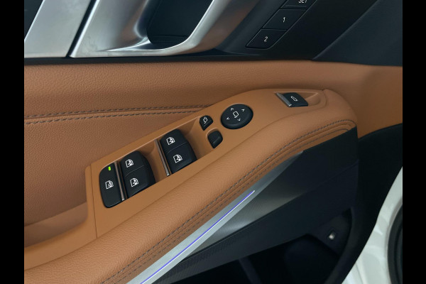 BMW X5 XDrive45e High Executive M PAKKET 394PK AIRCO NAVI CRUISE BT STOELVERW MEM LED LUCHTV 20INCH CAMERA NIEUWSTAAT