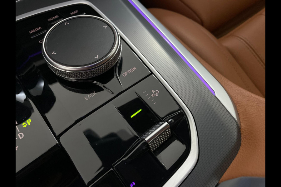 BMW X5 XDrive45e High Executive M PAKKET 394PK AIRCO NAVI CRUISE BT STOELVERW MEM LED LUCHTV 20INCH CAMERA NIEUWSTAAT