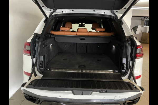 BMW X5 XDrive45e High Executive M PAKKET 394PK AIRCO NAVI CRUISE BT STOELVERW MEM LED LUCHTV 20INCH CAMERA NIEUWSTAAT