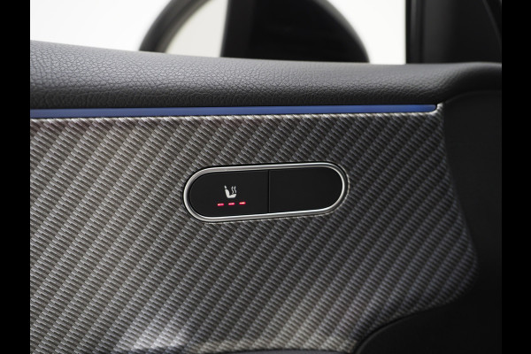 Mercedes-Benz A-Klasse 250 e Luxury Line | Panoramadak | Sfeerlicht | Camera | Keyless | Zwarte Hemel | Cruise | DAB