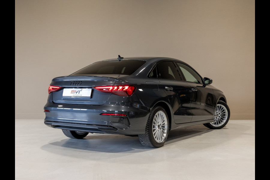 Audi A3 Limousine 35 TFSI Advanced edition / 150pk / Stoelverwarming / Adaptieve cruise control / Achteruitrij camera /