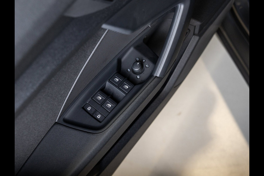 Audi A3 Limousine 35 TFSI Advanced edition / 150pk / Stoelverwarming / Adaptieve cruise control / Achteruitrij camera /