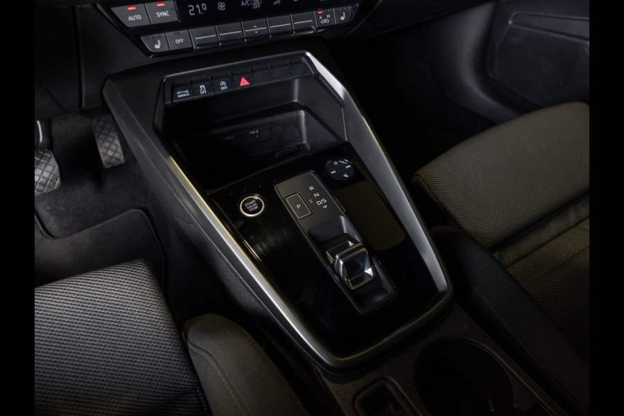 Audi A3 Limousine 35 TFSI Advanced edition / 150pk / Stoelverwarming / Adaptieve cruise control / Achteruitrij camera /