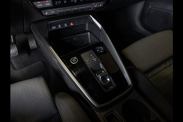Audi A3 Limousine 35 TFSI Advanced edition / 150pk / Stoelverwarming / Adaptieve cruise control / Achteruitrij camera /