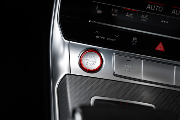 Audi RS6 Avant TFSI quattro - Mansory Pakket | Downpipe | Stage 2 | Eventuri Carbon Intake | PPF | Panorama | B&O Advanced