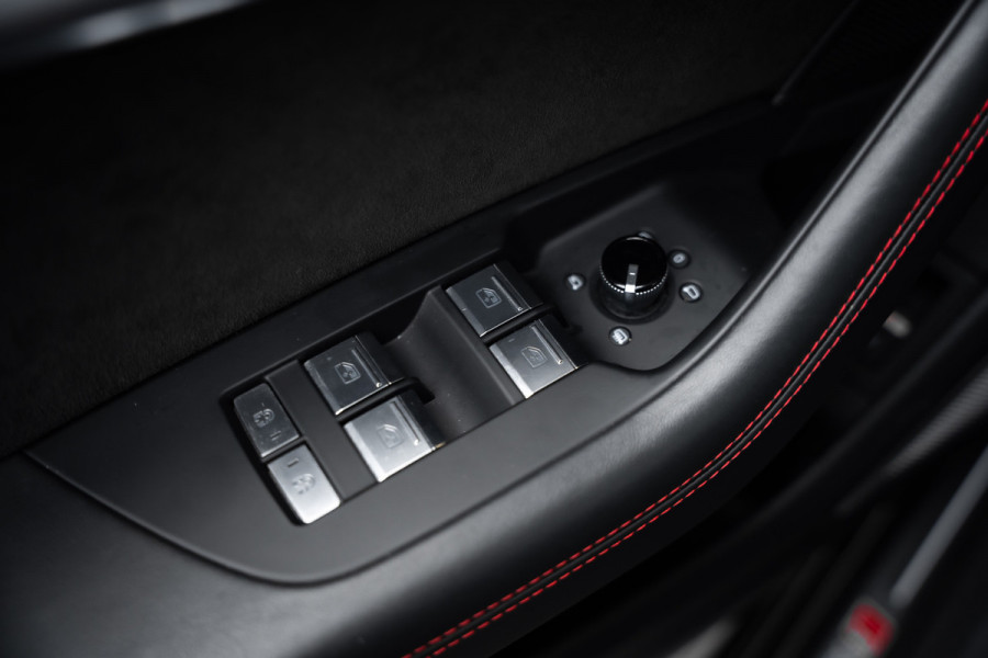 Audi RS6 Avant TFSI quattro - Mansory Pakket | Downpipe | Stage 2 | Eventuri Carbon Intake | PPF | Panorama | B&O Advanced