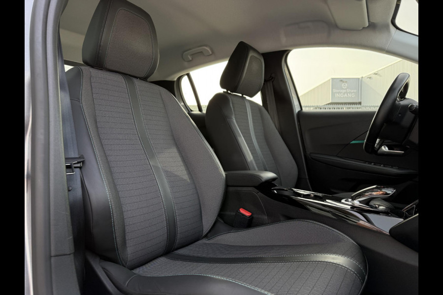 Peugeot e-208 Aut. EV Allure Pack | SoH 87% | Navi | Camera | Stoel Verarming |