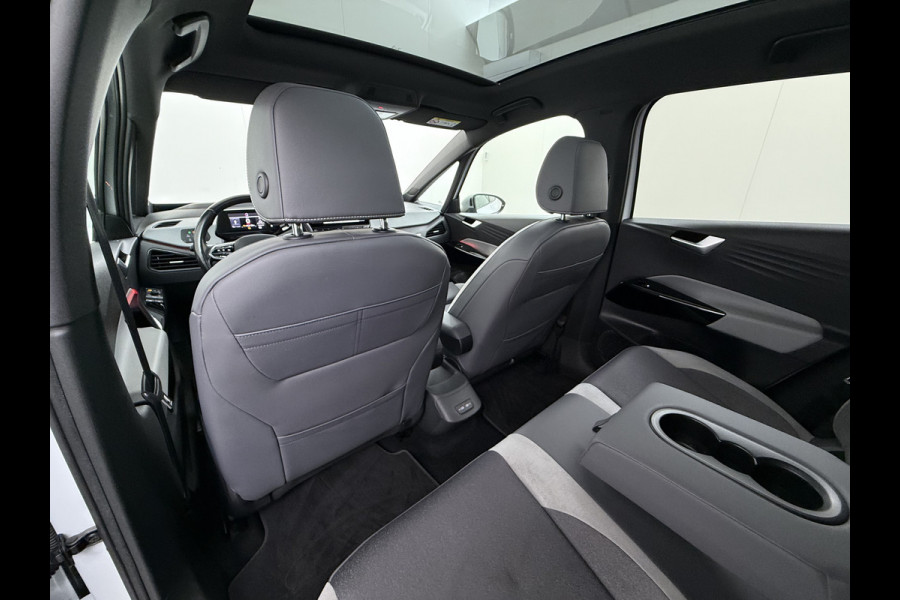 Volkswagen ID.3 First Max 62kWh Pano-Dak Elektr.Stoelen Adap.Cruise Camera Head-Up Matrix-Led Elektr.Stoelen 20"lm Navi Ecc Keyless Advanced SOH 89% Ergo Active Stoelen Stuur+Stoelverwarming Led-a-licht dynamisch Apple Carplay Android Auto Dodehoek detector Origineel Nederlandse Auto € 49.176 nieuw!
