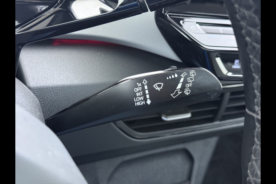 Volkswagen ID.3 First Max 62kWh Pano-Dak Elektr.Stoelen Adap.Cruise Camera Head-Up Matrix-Led Elektr.Stoelen 20"lm Navi Ecc Keyless Advanced SOH 89% Ergo Active Stoelen Stuur+Stoelverwarming Led-a-licht dynamisch Apple Carplay Android Auto Dodehoek detector Origineel Nederlandse Auto € 49.176 nieuw!