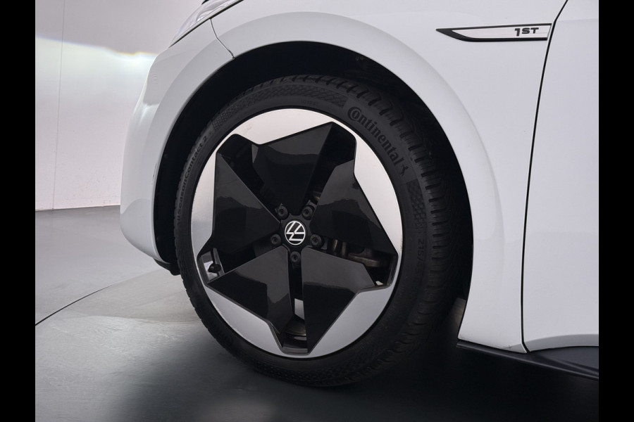 Volkswagen ID.3 First Max 62kWh Pano-Dak Elektr.Stoelen Adap.Cruise Camera Head-Up Matrix-Led Elektr.Stoelen 20"lm Navi Ecc Keyless Advanced SOH 89% Ergo Active Stoelen Stuur+Stoelverwarming Led-a-licht dynamisch Apple Carplay Android Auto Dodehoek detector Origineel Nederlandse Auto € 49.176 nieuw!