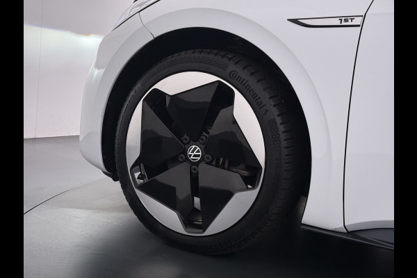 Volkswagen ID.3 First Max 62kWh Pano-Dak Elektr.Stoelen Adap.Cruise Camera Head-Up Matrix-Led Elektr.Stoelen 20"lm Navi Ecc Keyless Advanced SOH 89% Ergo Active Stoelen Stuur+Stoelverwarming Led-a-licht dynamisch Apple Carplay Android Auto Dodehoek detector Origineel Nederlandse Auto € 49.176 nieuw!