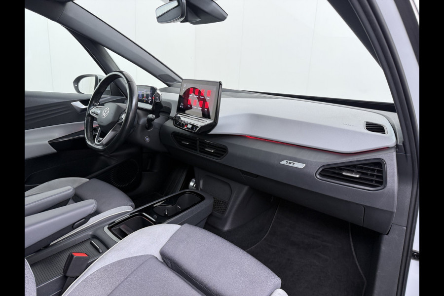 Volkswagen ID.3 First Max 62kWh Pano-Dak Elektr.Stoelen Adap.Cruise Camera Head-Up Matrix-Led Elektr.Stoelen 20"lm Navi Ecc Keyless Advanced SOH 89% Ergo Active Stoelen Stuur+Stoelverwarming Led-a-licht dynamisch Apple Carplay Android Auto Dodehoek detector Origineel Nederlandse Auto € 49.176 nieuw!