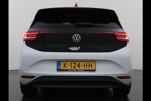 Volkswagen ID.3 First Max 62kWh Pano-Dak Elektr.Stoelen Adap.Cruise Camera Head-Up Matrix-Led Elektr.Stoelen 20"lm Navi Ecc Keyless Advanced SOH 89% Ergo Active Stoelen Stuur+Stoelverwarming Led-a-licht dynamisch Apple Carplay Android Auto Dodehoek detector Origineel Nederlandse Auto € 49.176 nieuw!
