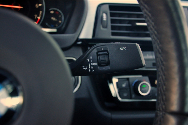 BMW 3-serie 320i M Sport Edition 64.000 km | Tanzanite Blauw | Zeer mooie auto!