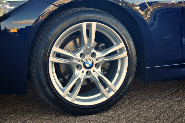 BMW 3-serie 320i M Sport Edition 64.000 km | Tanzanite Blauw | Zeer mooie auto!