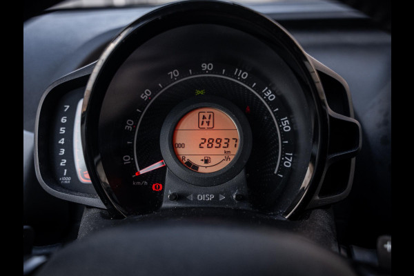 Toyota Aygo 1.0 VVT-i x-play - Automaat l NAP l Camera l App Carplay l Airco