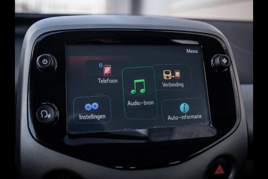 Toyota Aygo 1.0 VVT-i x-play - Automaat l NAP l Camera l App Carplay l Airco