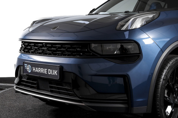 Lynk & Co 01 1.5 PHEV 261PK MY24 | Black Pakket | Donkere hemel | 7.4 kWh Boordlader | Stoel-+Stuurverw. |  360 Camera S/K-panodak | Adapt. Cruise | Memory |  | Elek. klep | LM 20" | 1156