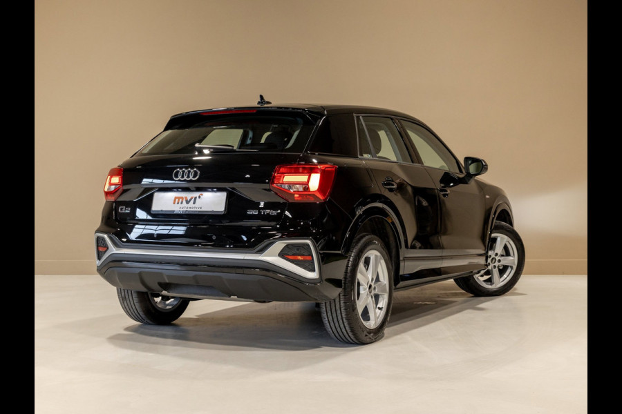 Audi Q2 35 TFSI S Edition / 150pk / Stoelverwarming / Achteruitrij camera / Adaptieve cruise control /