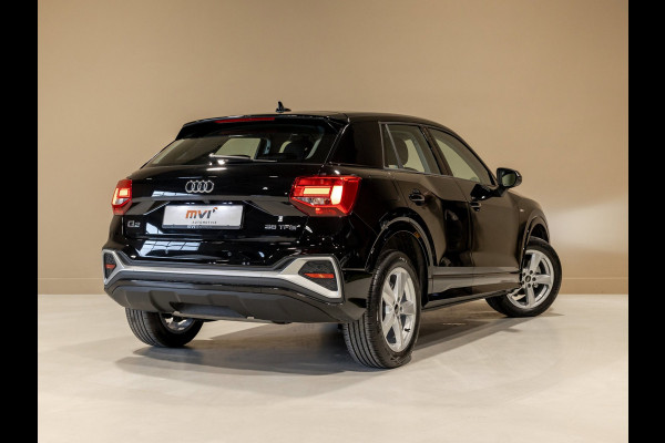Audi Q2 35 TFSI S Edition / 150pk / Stoelverwarming / Achteruitrij camera / Adaptieve cruise control /
