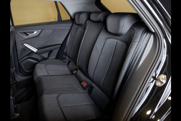 Audi Q2 35 TFSI S Edition / 150pk / Stoelverwarming / Achteruitrij camera / Adaptieve cruise control /