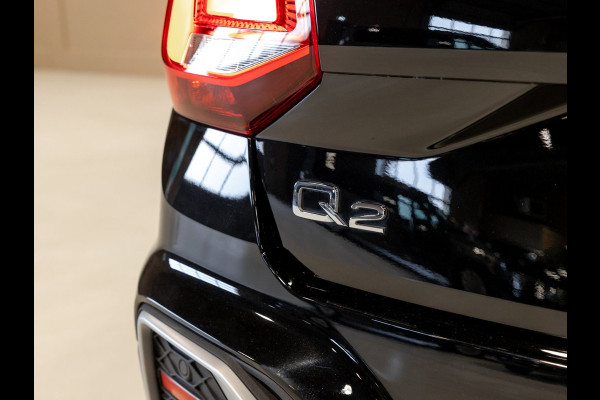Audi Q2 35 TFSI S Edition / 150pk / Stoelverwarming / Achteruitrij camera / Adaptieve cruise control /