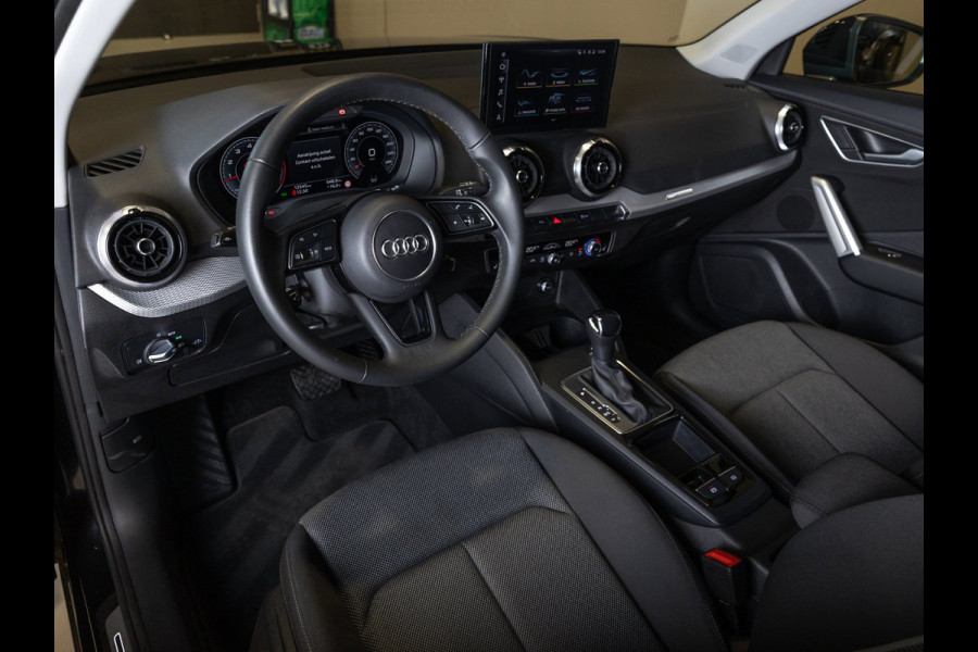 Audi Q2 35 TFSI S Edition / 150pk / Stoelverwarming / Achteruitrij camera / Adaptieve cruise control /