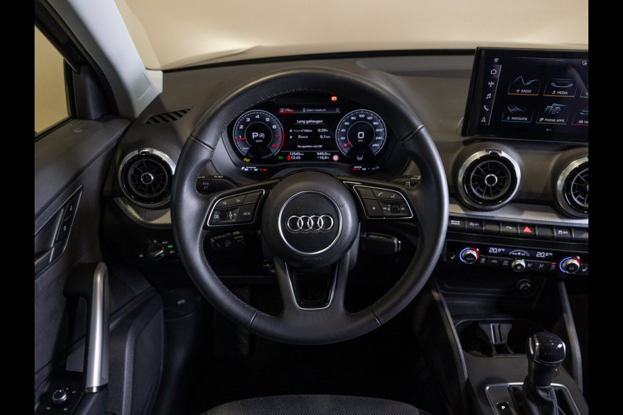 Audi Q2 35 TFSI S Edition / 150pk / Stoelverwarming / Achteruitrij camera / Adaptieve cruise control /