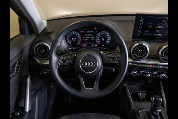 Audi Q2 35 TFSI S Edition / 150pk / Stoelverwarming / Achteruitrij camera / Adaptieve cruise control /