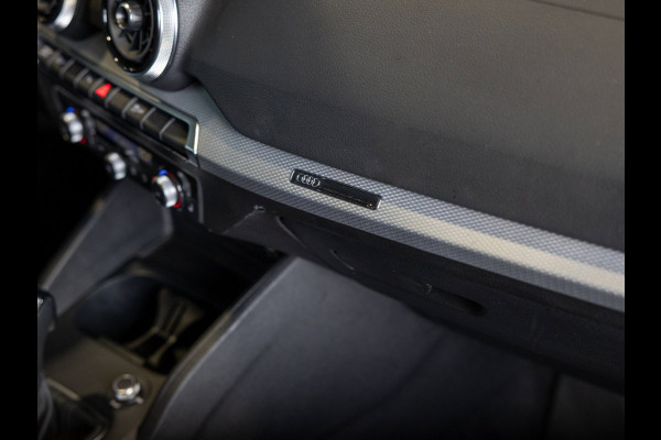 Audi Q2 35 TFSI S Edition / 150pk / Stoelverwarming / Achteruitrij camera / Adaptieve cruise control /