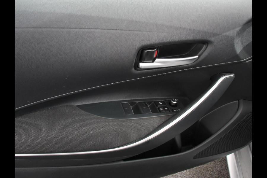 Toyota Corolla Touring Sports Automaat Hybrid 140 Active | Navigatie | Apple Carplay/Android Auto | Climate Control | Cruise Control Adaptive | 17"Lichtmetalen velgen | Camera