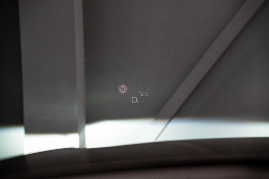 Audi Q8 4.0 TFSI RS Q8 quattro Performance *Achteras-besturing / Standkachel / Panorama / Bang & Olufsen / Stoelventilatie & massage / HUD*