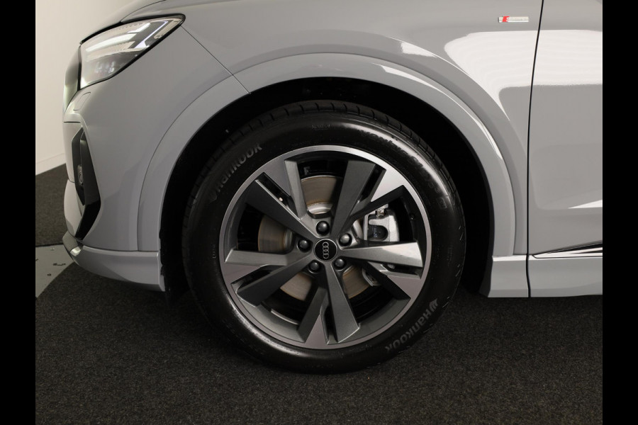 Audi Q4 Sportback e-tron 45 S edition Competition 82 kWh 286 pk | Assistentiepakket plus | Comfortpakket plus |Glazen panoramadak | Ambient lichtpakket |