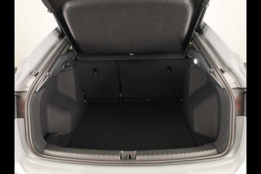 Audi Q4 Sportback e-tron 45 S edition Competition 82 kWh 286 pk | Assistentiepakket plus | Comfortpakket plus |Glazen panoramadak | Ambient lichtpakket |