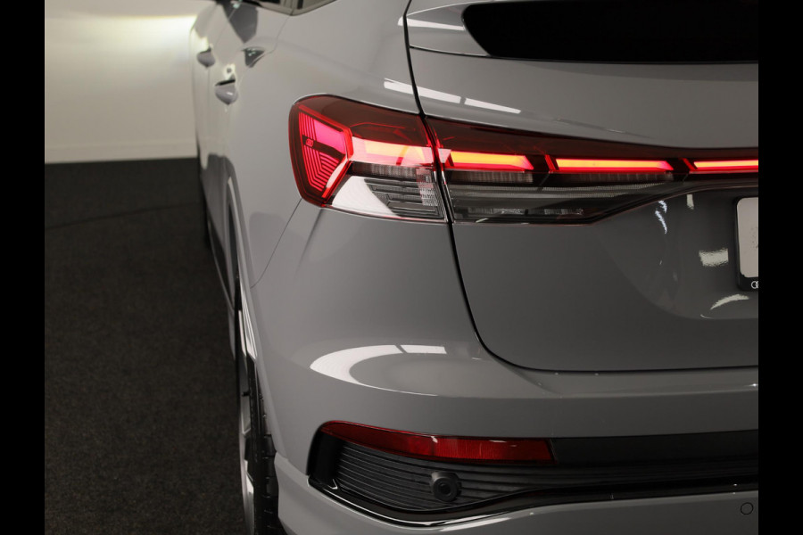 Audi Q4 Sportback e-tron 45 S edition Competition 82 kWh 286 pk | Assistentiepakket plus | Comfortpakket plus |Glazen panoramadak | Ambient lichtpakket |