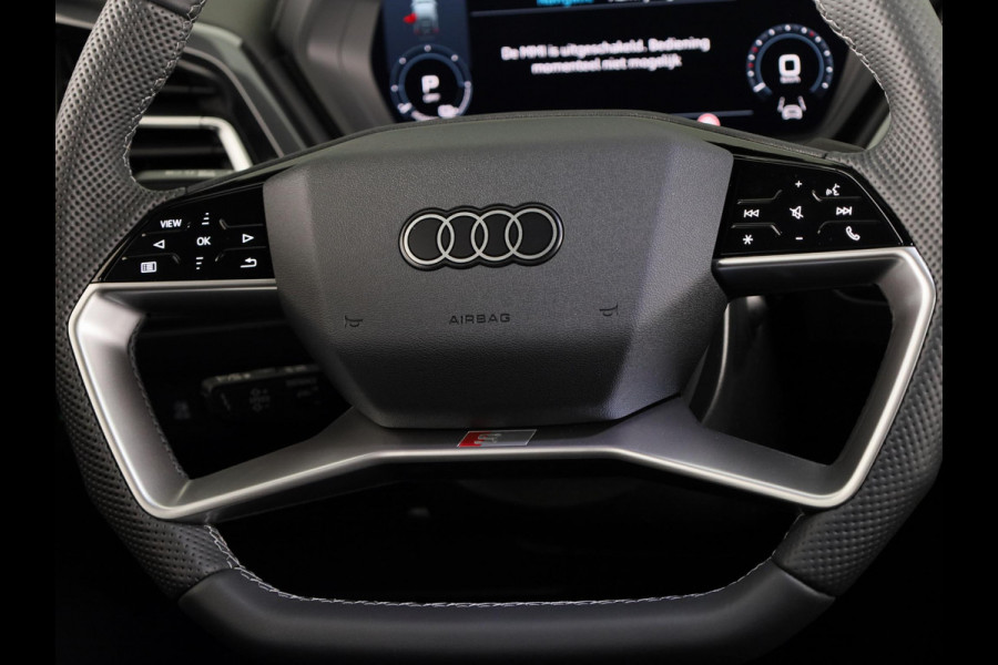 Audi Q4 Sportback e-tron 45 S edition Competition 82 kWh 286 pk | Assistentiepakket plus | Comfortpakket plus |Glazen panoramadak | Ambient lichtpakket |