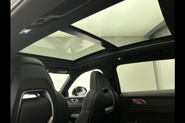 Lynk & Co 01 1.5 More Leder| Pano | Stoel+Stuurwielverwarming | Keyless