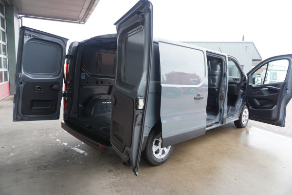 Renault Trafic 2.0 Blue dC1 150PK EDC T30 L2H1 Advance Automaat Schuifdeur L+R Nr. V064 | Airco | Cruise | Navigatie | Camera | All season