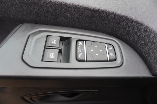 Renault Trafic 2.0 Blue dC1 150PK EDC T30 L2H1 Advance Automaat Schuifdeur L+R Nr. V064 | Airco | Cruise | Navigatie | Camera | All season