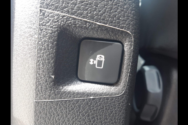 Renault Trafic -E-Tech /Citroen e-Jumpy XL L3 75kWh SNELLADER Rolstoelauto / Rolstoelbus 7-Persoons met Bodemverlaging