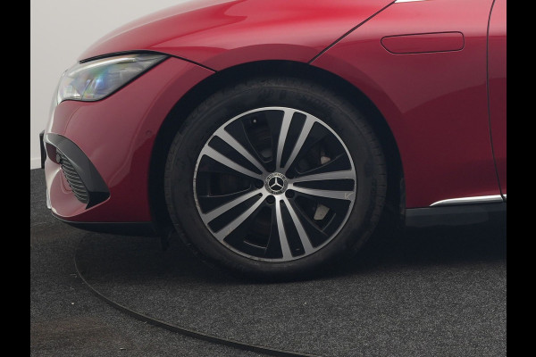 Mercedes-Benz EQE 350 Advantage 89 kWh 293pk Dealer O.H. | Adaptive Cruise | Luchtvering | Burmester Audio | Digital Light | 360 Camera | Lederen Sportstoelen Memory & Verwarmd | Sfeerverlichting | Keyless | Apple Carplay | Virtual | Navigatie |