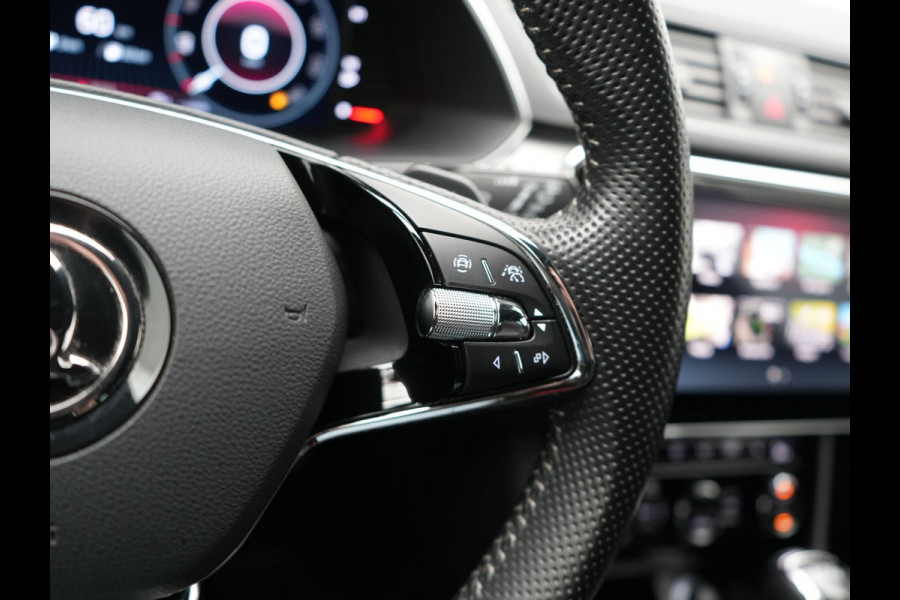 Škoda Superb Combi 1.4 TSI iV Sportline Business Plug In Hybrid 218pk Dealer O.H. PHEV | Trekhaak Af Fabriek | Adaptive Cruise | 360 Camera | Canton Audio | Alcantara Sportstoelen Memory & Verwarmd | Sfeerverlichting | Stuur Verwarmd | Keyless | Crystal LED | DAB |