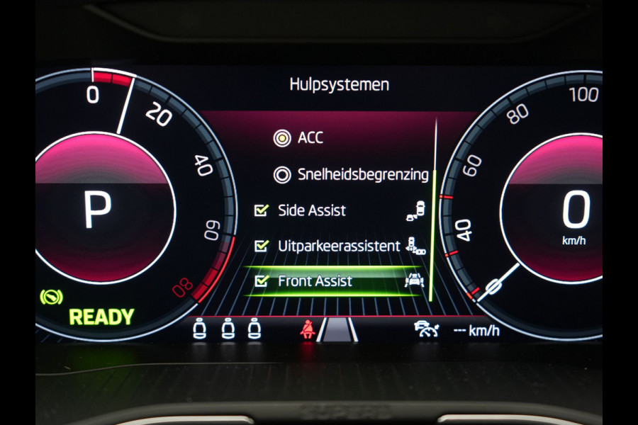 Škoda Superb Combi 1.4 TSI iV Sportline Business Plug In Hybrid 218pk Dealer O.H. PHEV | Trekhaak Af Fabriek | Adaptive Cruise | 360 Camera | Canton Audio | Alcantara Sportstoelen Memory & Verwarmd | Sfeerverlichting | Stuur Verwarmd | Keyless | Crystal LED | DAB |